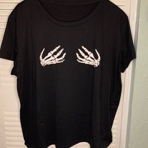 Skull Hands Graphic Tee
